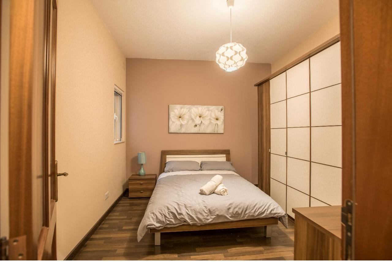 Bugibba Square Seaview 3 Bedroom Apartment St. Paul's Bay Luaran gambar