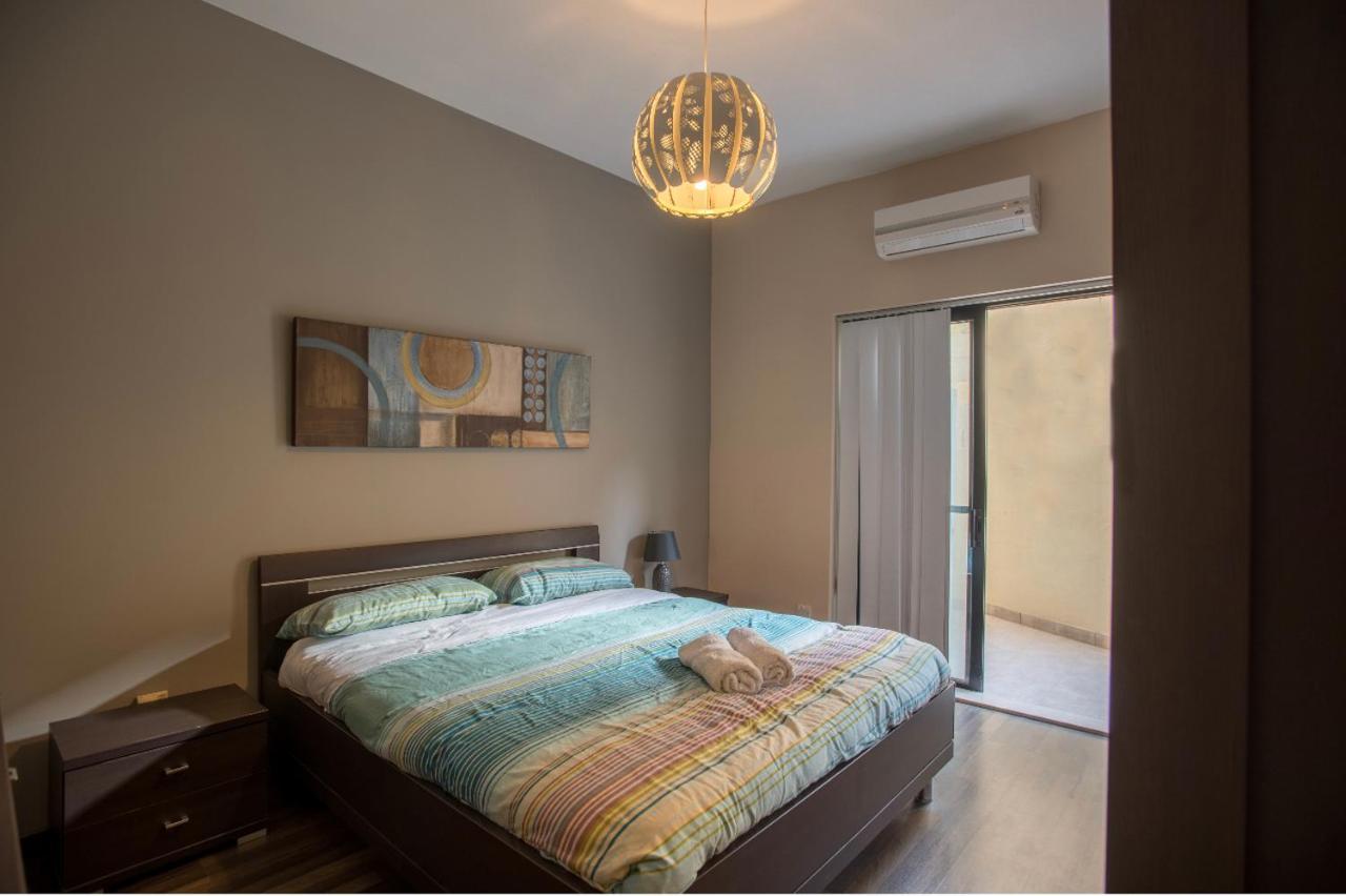 Bugibba Square Seaview 3 Bedroom Apartment St. Paul's Bay Luaran gambar