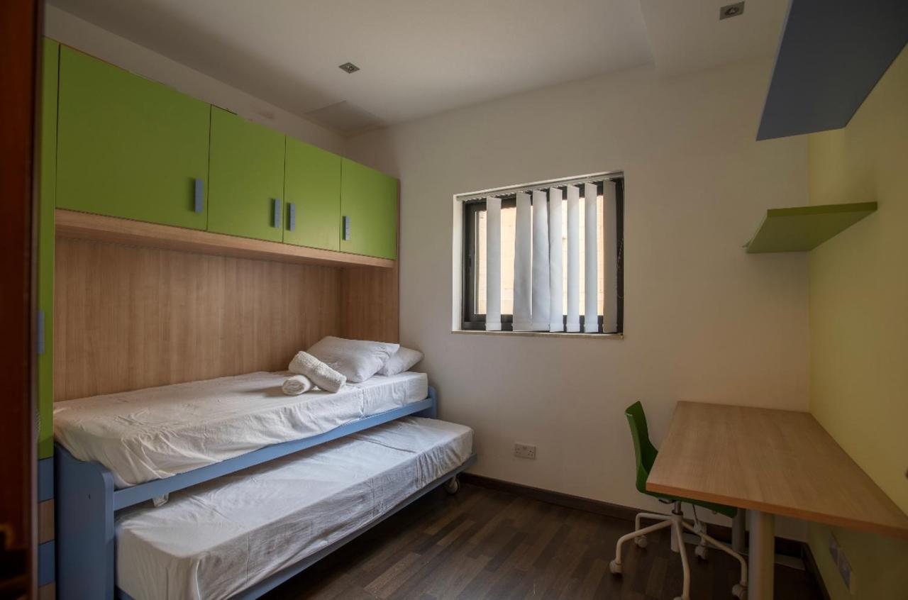 Bugibba Square Seaview 3 Bedroom Apartment St. Paul's Bay Luaran gambar